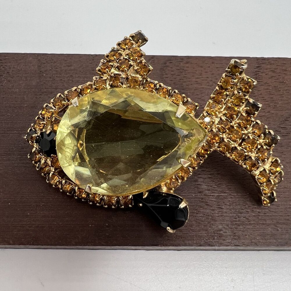 Yellow Fish Brooch 1 & 3/4 inch Pin Glass Goldtone Vintage Statement Jelly Belly